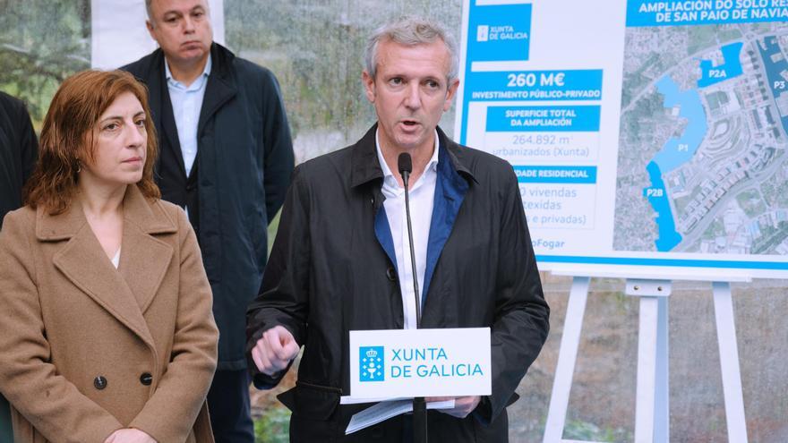 Rueda anuncia que el próximo año arrancará la construcción de 200 viviendas en Navia