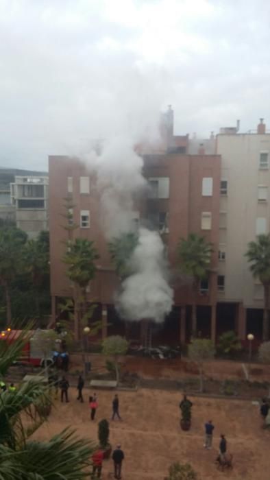 Incendio en una vivienda del barrio de Siete Palma