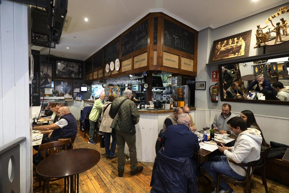 El Café Chicago suele estar lleno de clientes