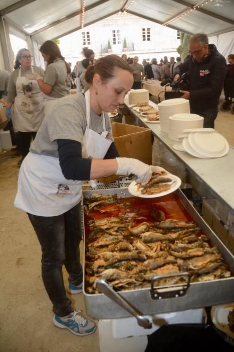 Fiestas gastronómicas en Galicia | La Festa da Troita de Ponte Caldelas reparte 3.000 kilos del pescado