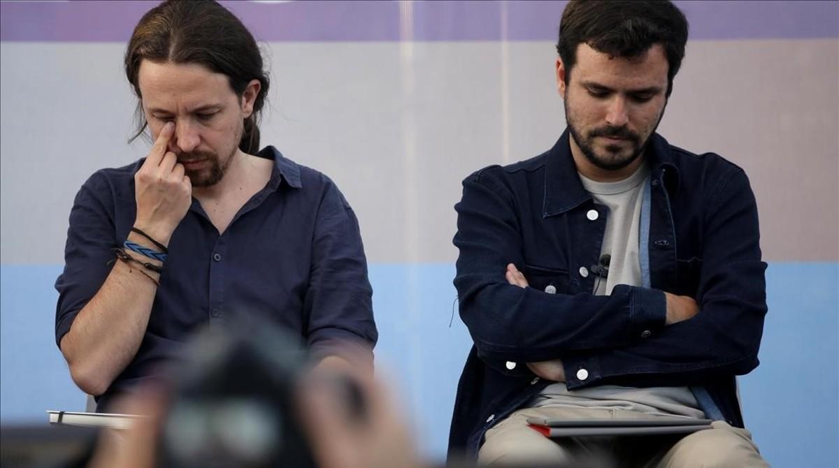 Pablo Iglesias y Alberto Garzón, durante el mitin de cierre de campaña de Unidos Podemos en Madrid.