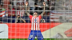Ángel Correa celebra su segundo gol y el que certificó la remontada del Atlético.