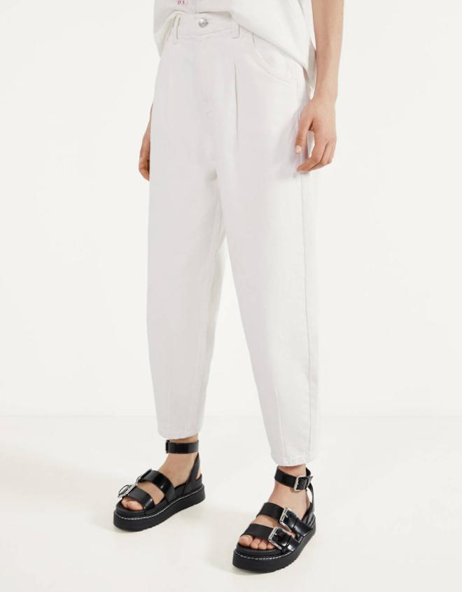 Jeans Balloon Fit, 17,99 euros