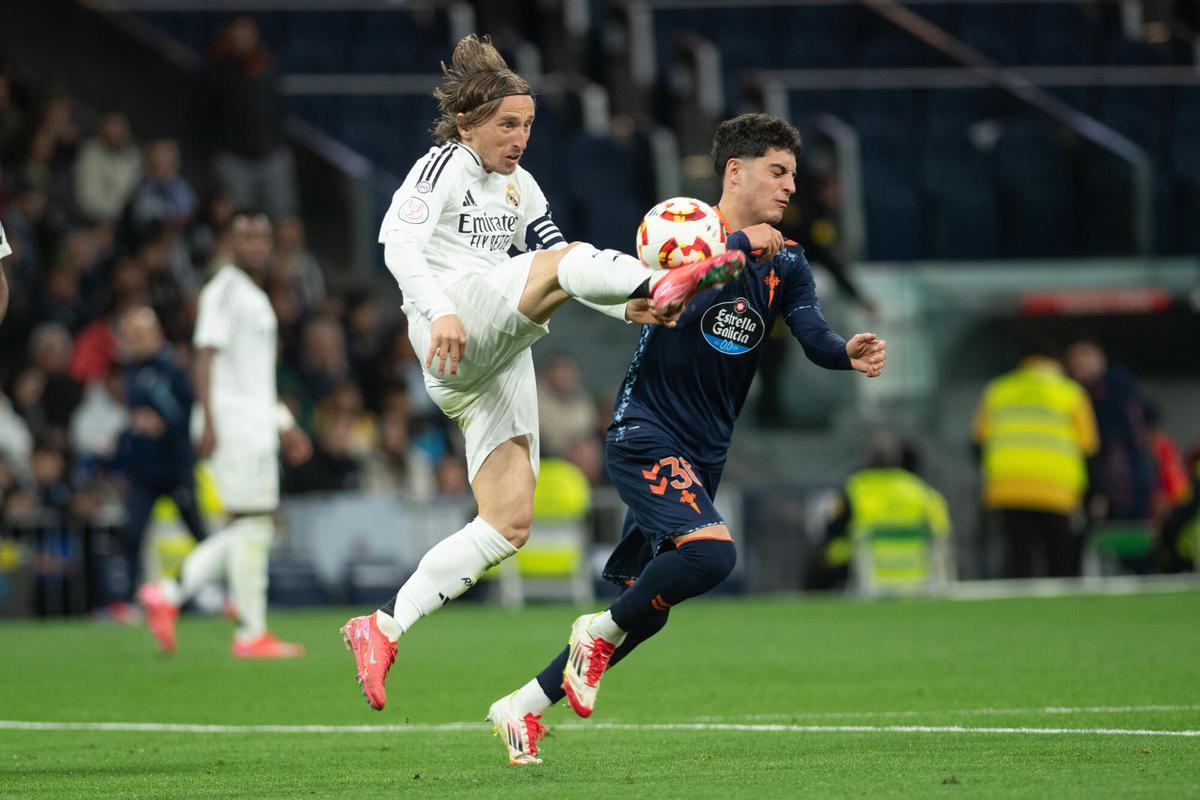 Partido de octavos de final de la Copa del Rey entre el Real Madrid y el Real Club Celta de Vigo, disputado en el estadio Santiago Bernabéu. Hugo Álvarez.. FUTBOL.