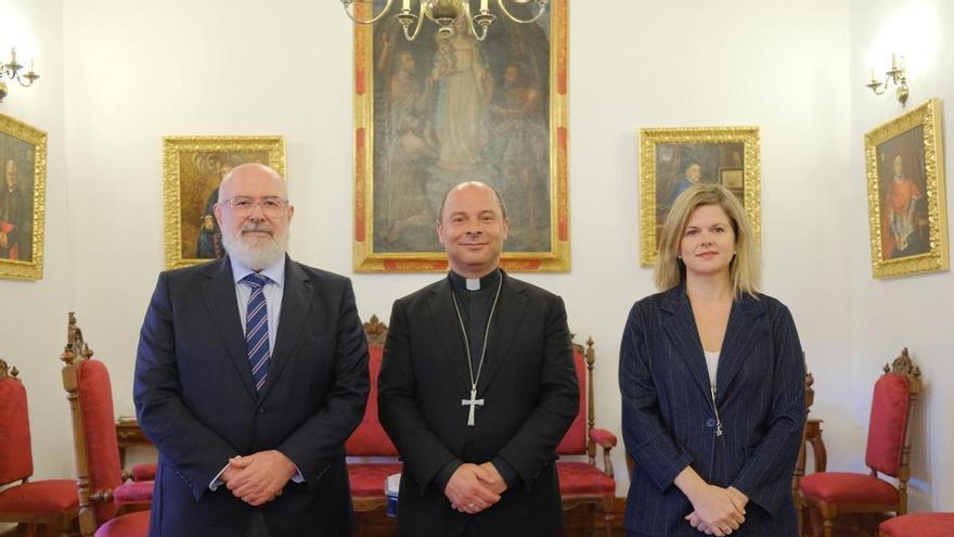 Las empresas facilitarán que sus trabajadores asistan a los actos del papa León XIV en Canarias