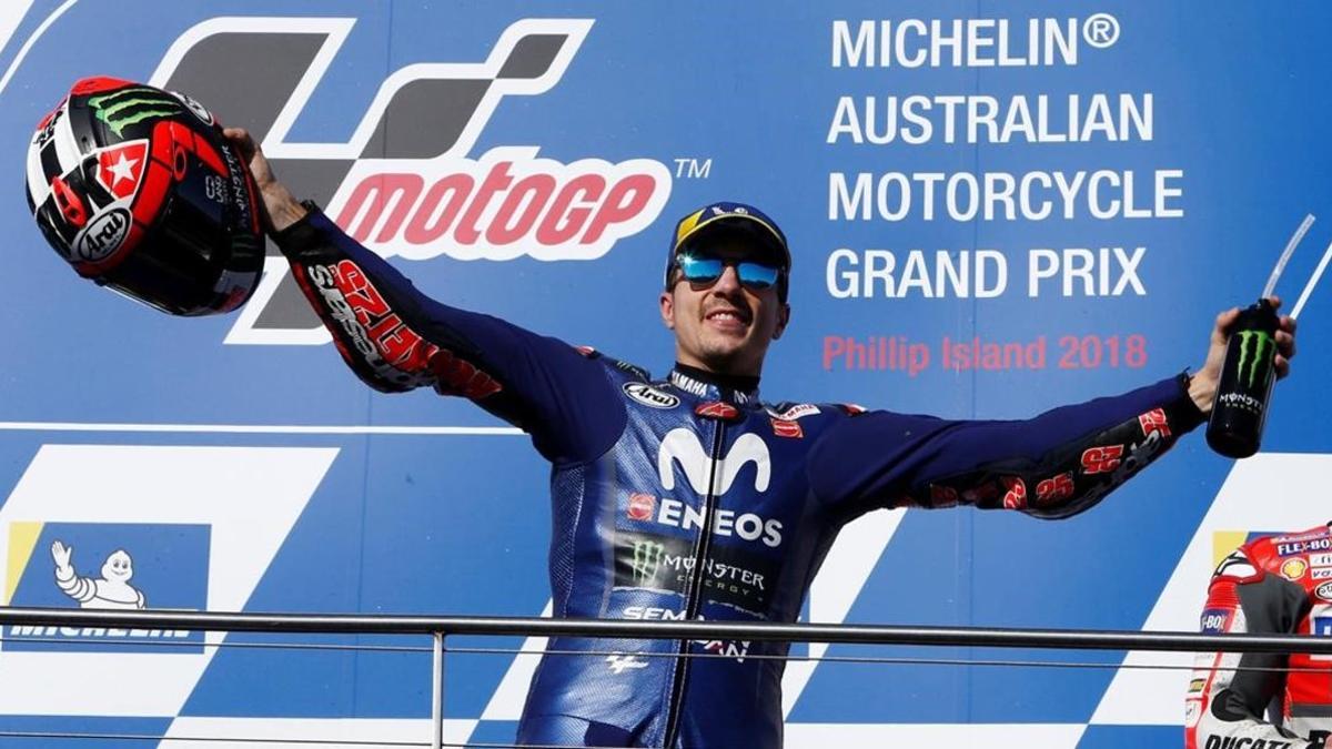 El catalán Maverick Viñales (Yamaha) celebra su victoria en Phillip Island (Australia).