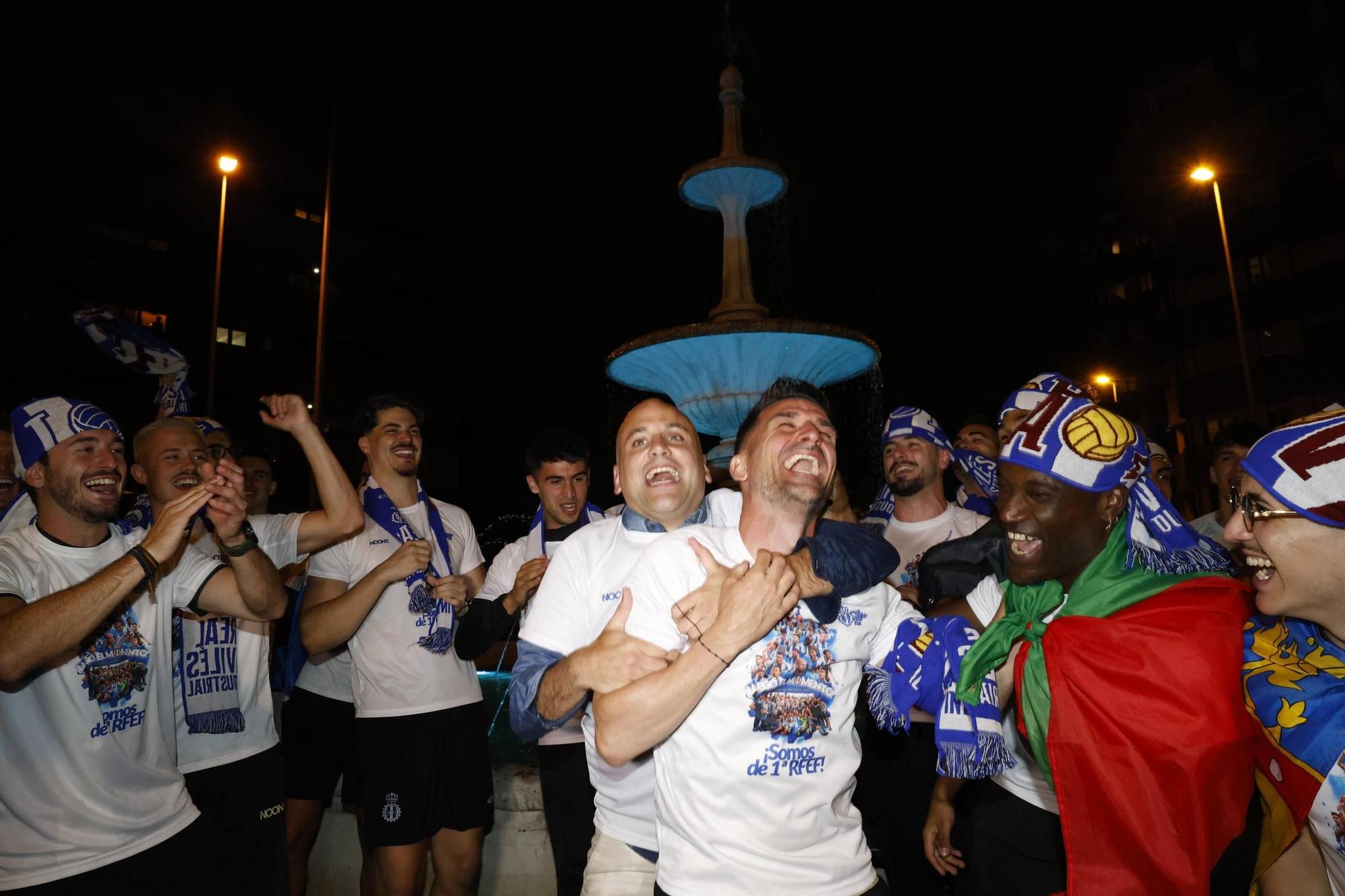 EN IMÁGENES: Locura en las calles de Avilés por el ascenso