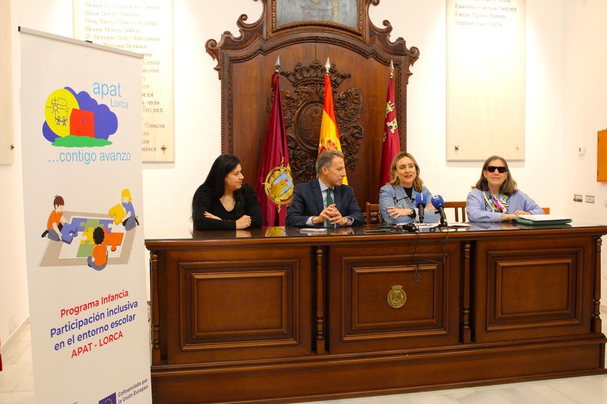 Conchita Ruiz, durante su intervención este viernes en Lorca.