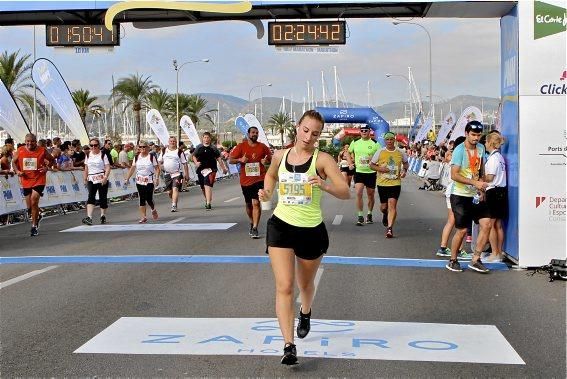 9.000 Läufer aus 49 Ländern gingen am Sonntag den 15.10 an den Start. In der Marathon - Disziplin gingen die Deutschen leer aus.