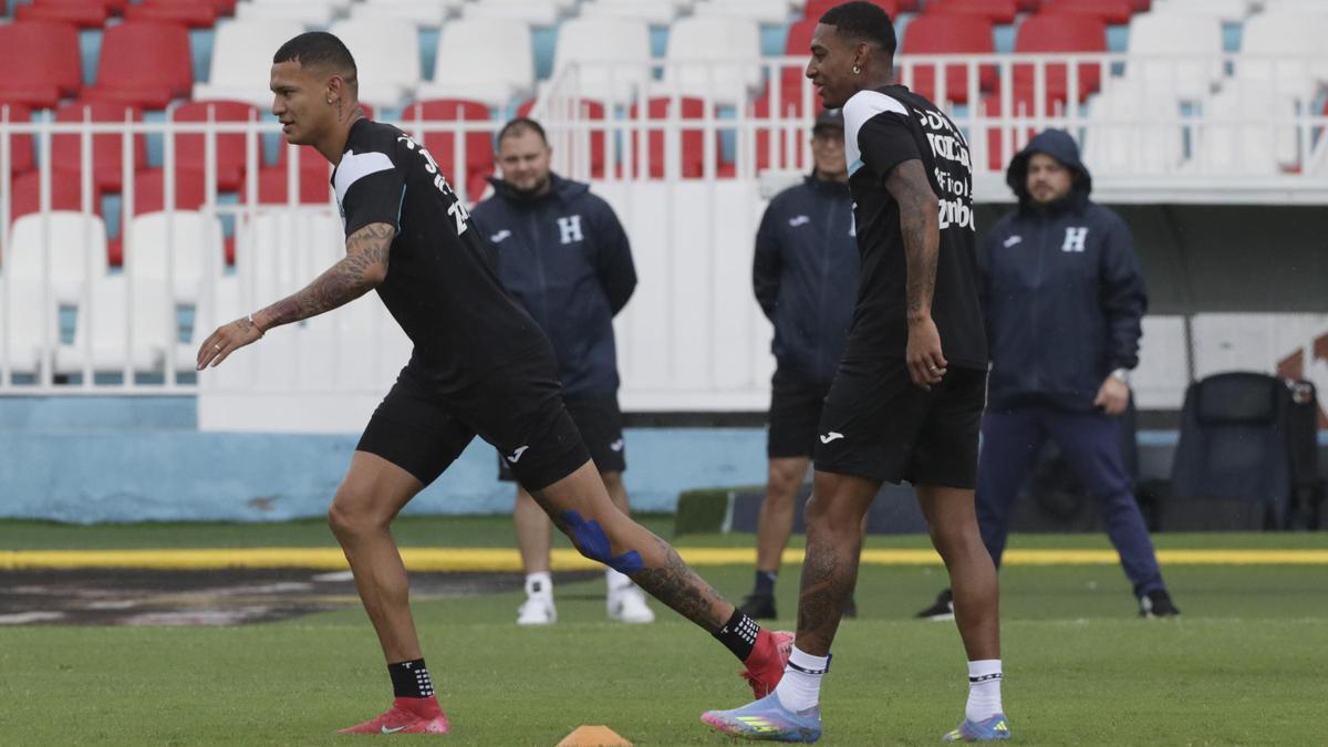 Kervin Arriaga, en un entrenamiento con Honduras.