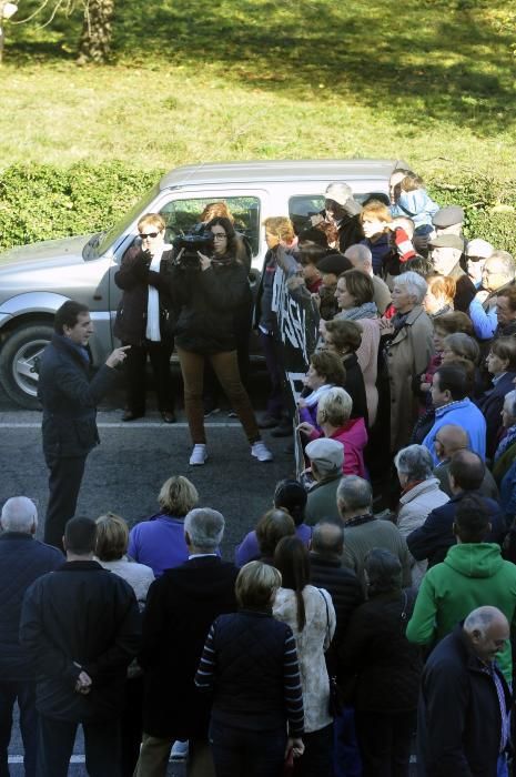 Protesta contra el cierre del geriátrico de Felechosa