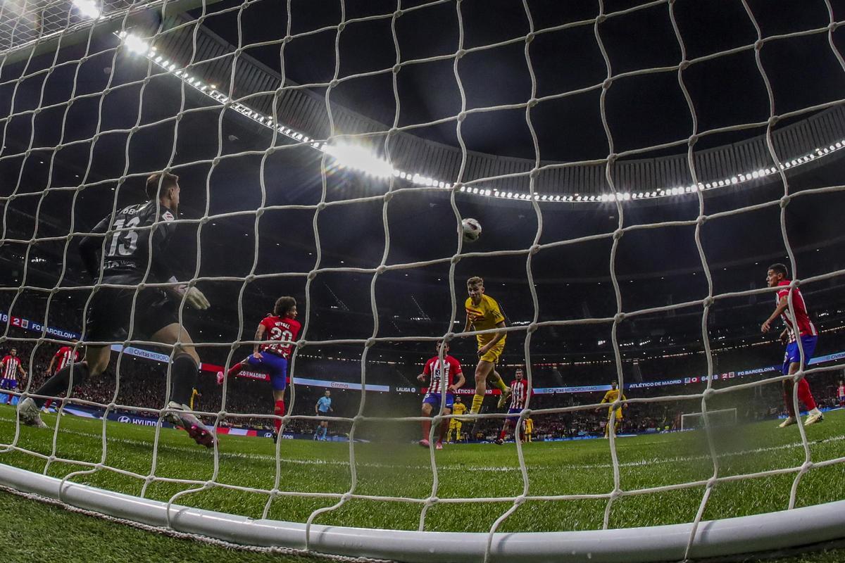La acción del gol de Fermín, jugador del FC Barcelona, frente al Atlético.