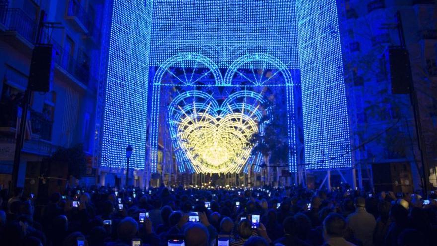 Encendido de luces en Cuba-Literato Azorín