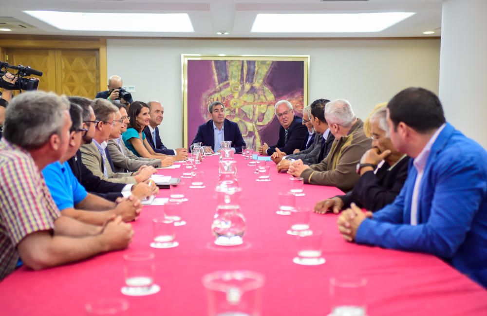 Reunión de los empresarios del Norte con Clavijo.