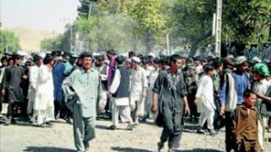 La OTAN acusa a los talibanes de organizar el ataque y la revuelta