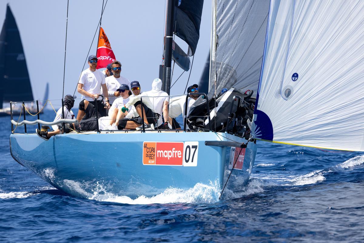 La embarcación de Nola Sail Racing ORC A durante la jornada.
