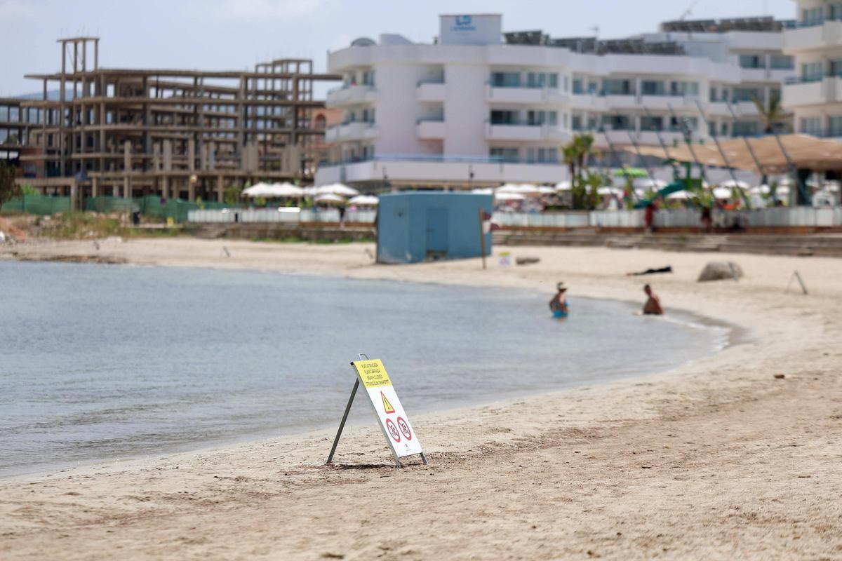 El eterno problema de los vertidos fecales en la bahía de Portmany
