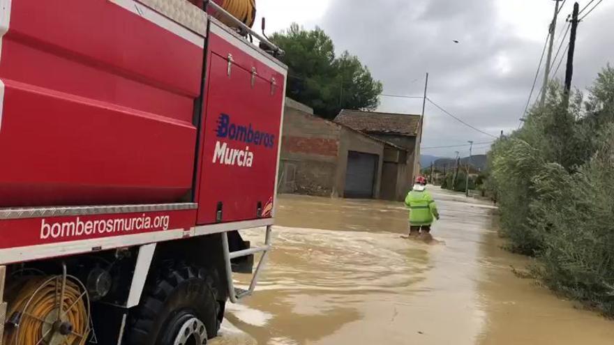 Desalojan a varios vecinos en Alquerías