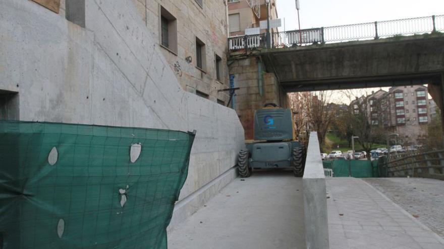 Estado de la obra del futuro ascensor de Ervedelo-Taramancos.