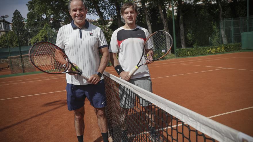 El día después de la victoria de Carreño, en imágenes: Club de Tenis de Oviedo y pistas del Parque del Oeste