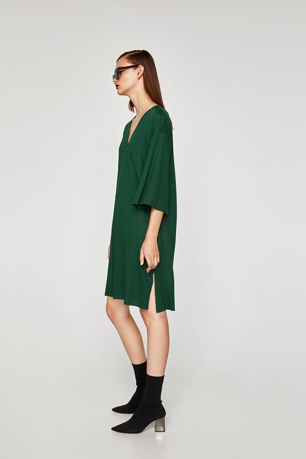 Rebajas en Zara: vestido manga kimono