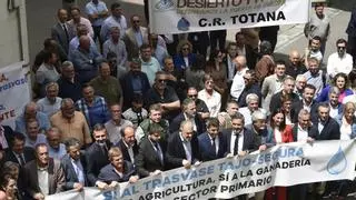 PP y Vox capitalizan la indignación por el hachazo al Trasvase en la Región