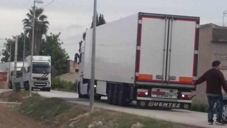 Imagen de la nave industrial en el camino viejo de Callosa.