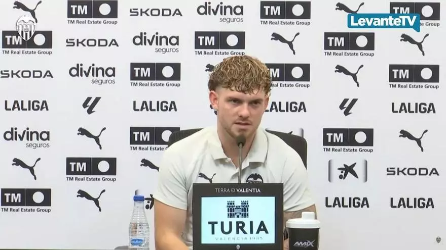 Elliott explica los motivos que le llevaron a decantarse por el Valencia CF