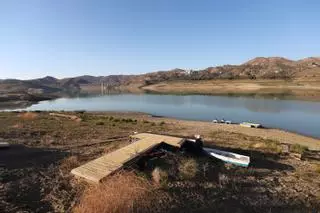 La Junta garantiza el suministro de agua pese a la "preocupante" situación del pantano de La Viñuela