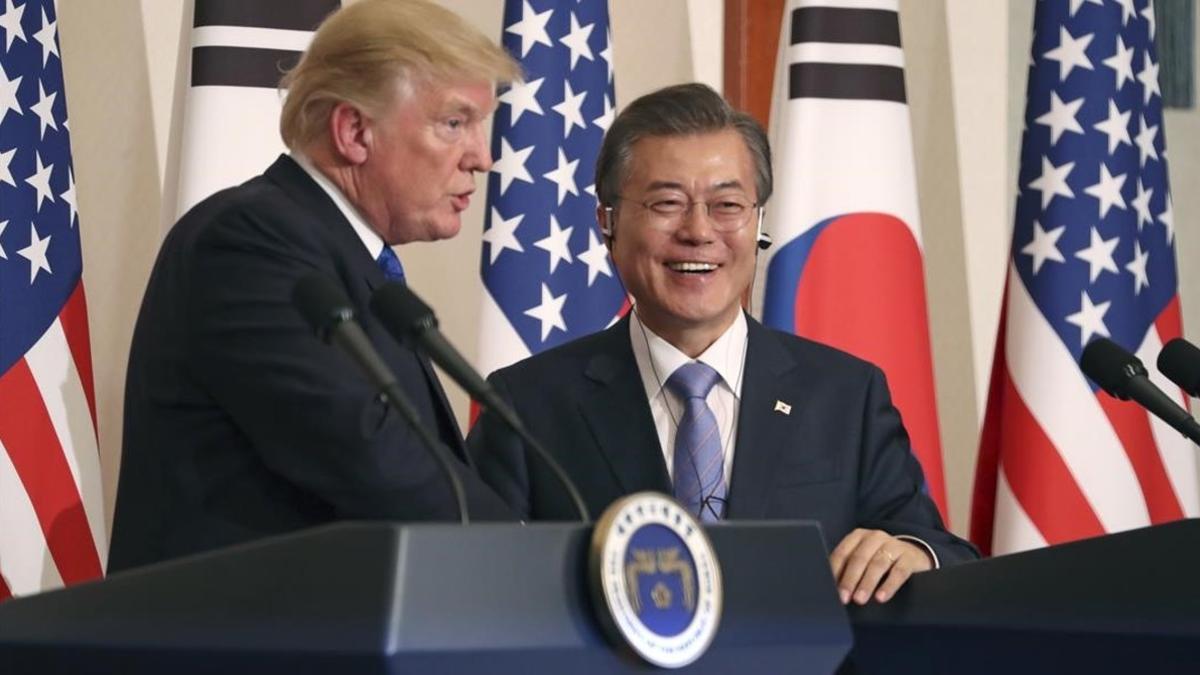 El presidente de EEUU, Donald Trumo, con su homólogo surcoreano Moon Jae-in.