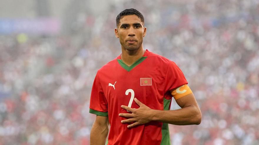 Morocco's Achraf Hakimi participates during a men's semifinal soccer match at the 2024 Summer Olympics, Monday, Aug. 5, 2024, at Marseille Stadium in Marseille, France. Spain won 2-1. (AP Photo/Julio Cortez). seleccion egipto . seleccion marruecos. juegos olimpicos 2024