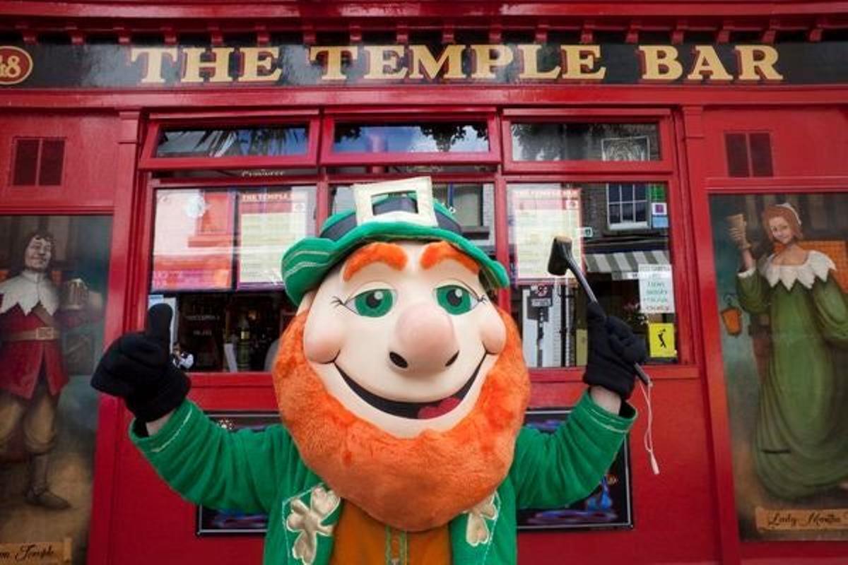 El pub Temple Bar, uno de los sitios más populares donde tomar una cerveza.