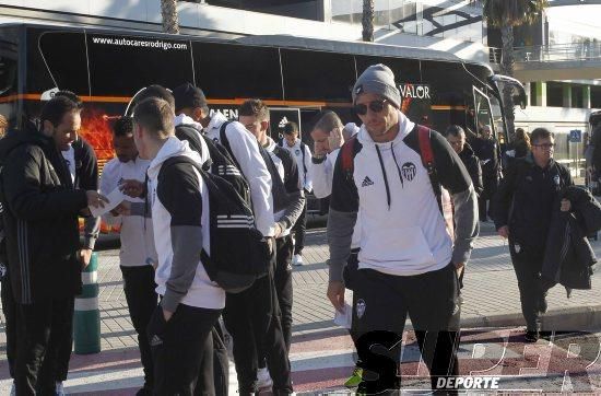 Viaje tenso del Valencia CF a Pamplona