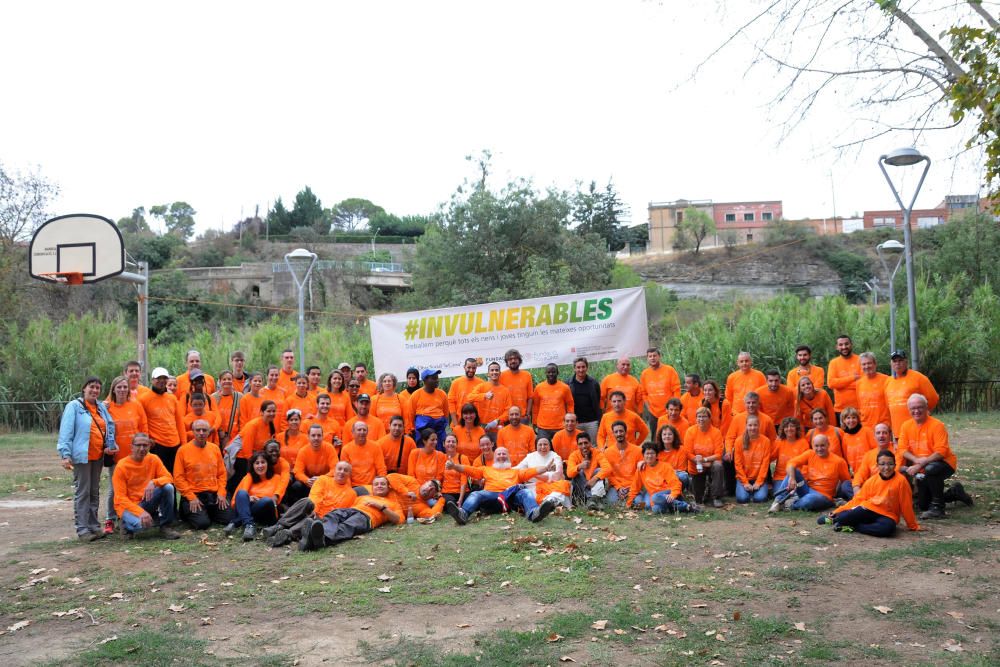 Neteja de la vora del riu Cardener a càrrec dels membres i voluntaris del projecte Invulnerables