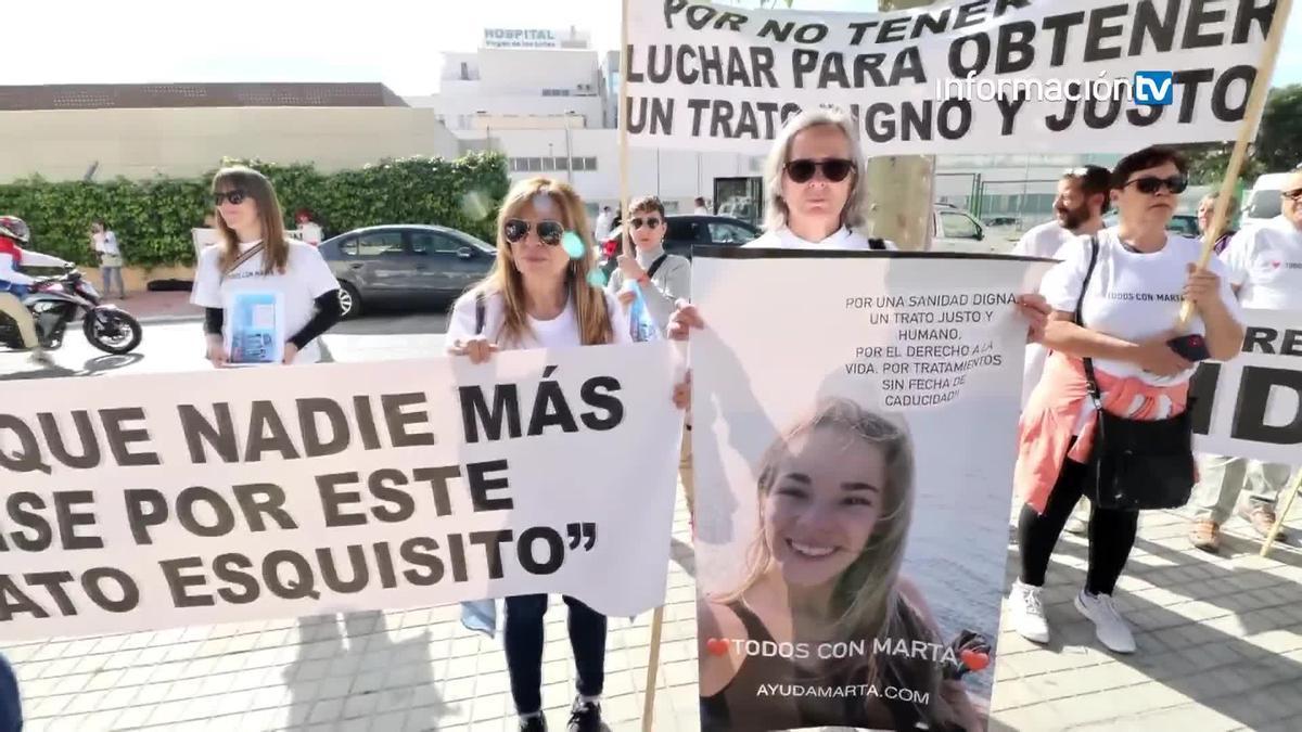 Concentración en Alcoy para mantener a Marta Pérez en un centro privado