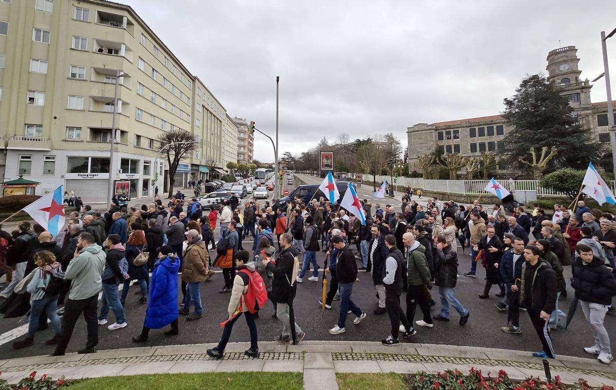 Manifestación de los trabajadores de la multinacional de la automoción GKN Driveline Vigo, por los despidos previstos por un ERE.