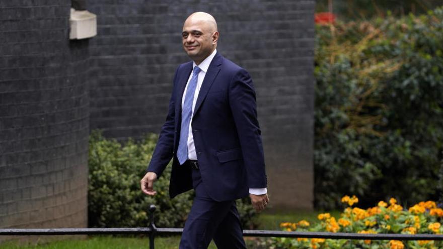 Johnson afianza más su poder con la salida de Javid como ministro de Economía