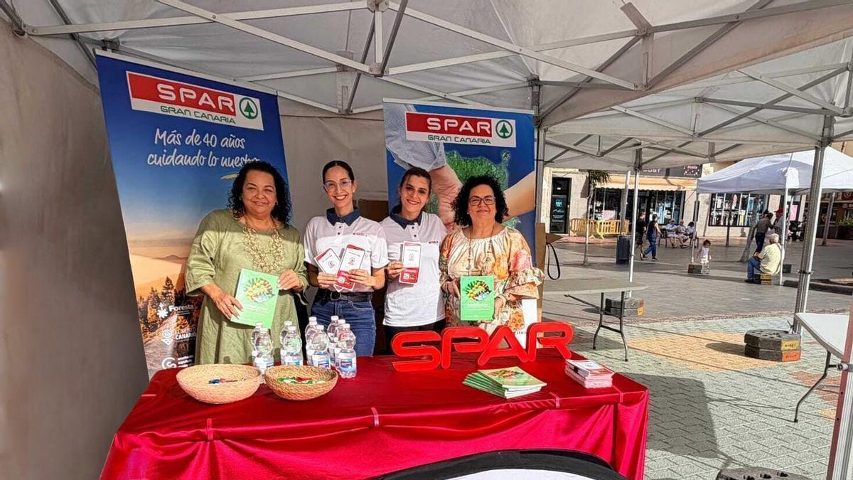 De izquierda a derecha: Noelia Ortega, Coraima Santana, M.Asunción de Miguel, Sonia Ortega.