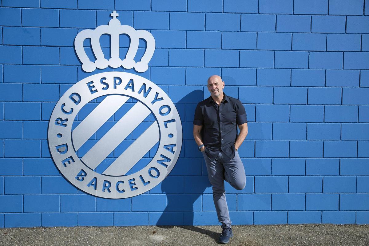 Monchi, director general deportivo del RCD Espanyol, atiende a SPORT