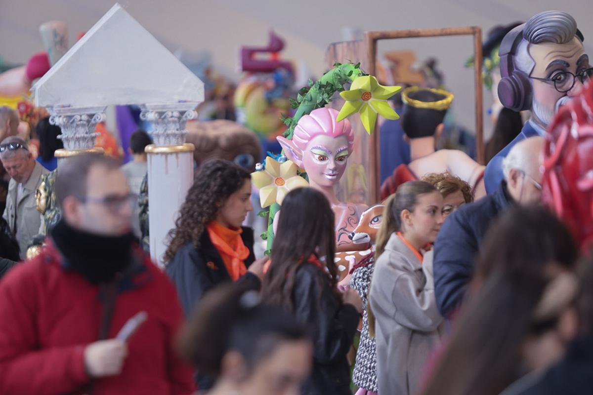 Primera jornada en la Exposición del Ninot de las Fallas de València 2026
