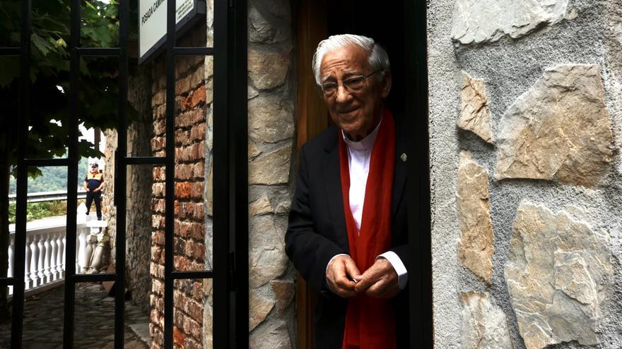 El Padre Ángel, profeta en su tierra, Mieres, en la celebración del centenario de la iglesia de La Rebollada: &quot;Más que un pueblo, somos una familia&quot;