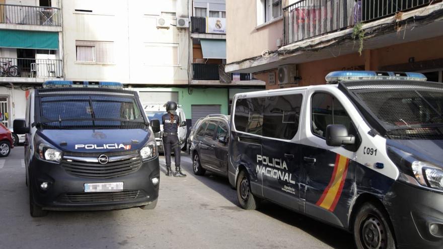 Detenido un joven de 18 años por un violento atraco para robar 1.200 euros en Son Gotleu