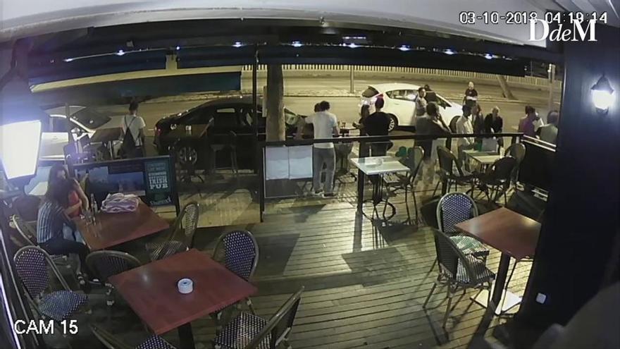 Un vigilante es atropellado en el Paseo Marítimo