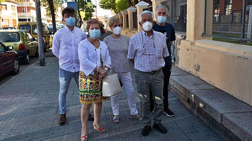 Miembros de las asociaciones vecinales en la zona en conflicto.