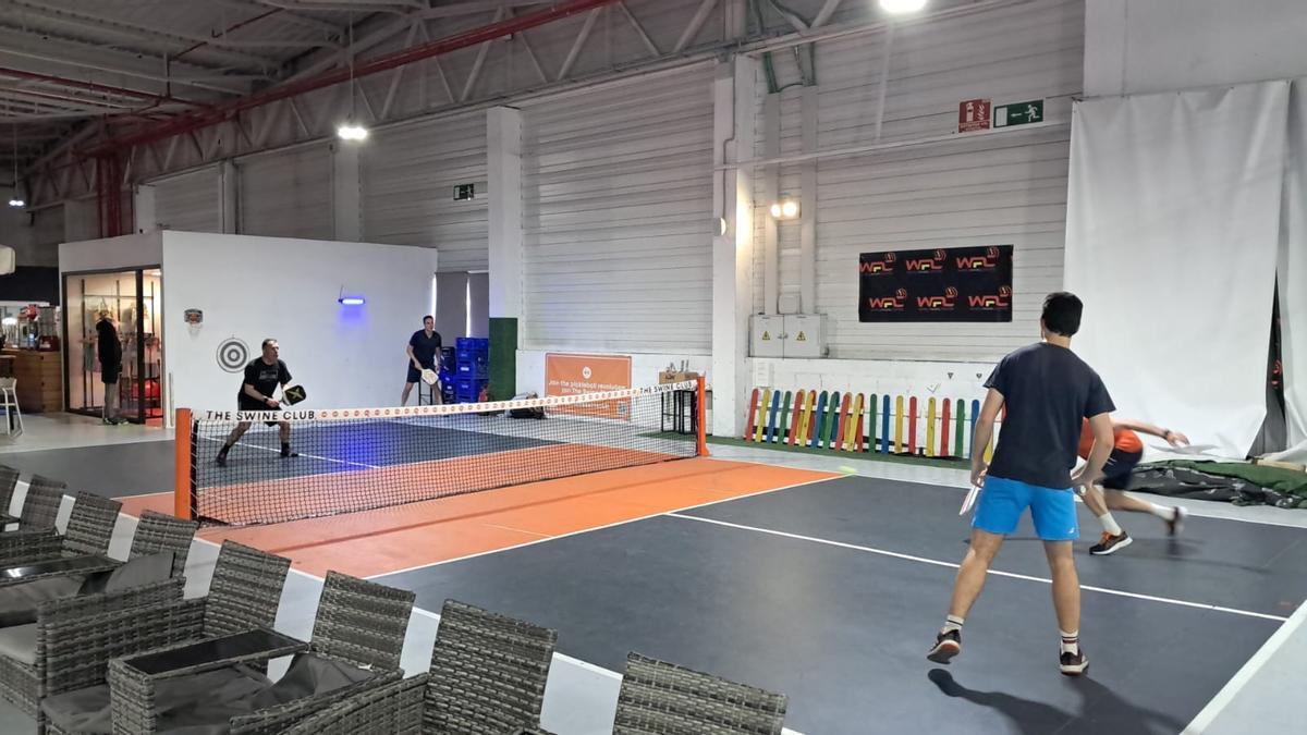 Un encuentro de "pickleball" disputado en el World Pádel Center de Avilés