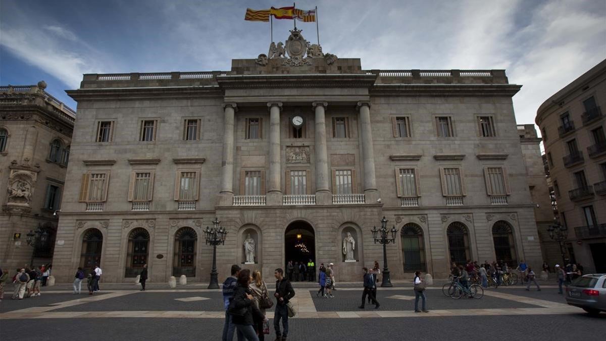 Fachada del Ayuntamiento de Barcelona.