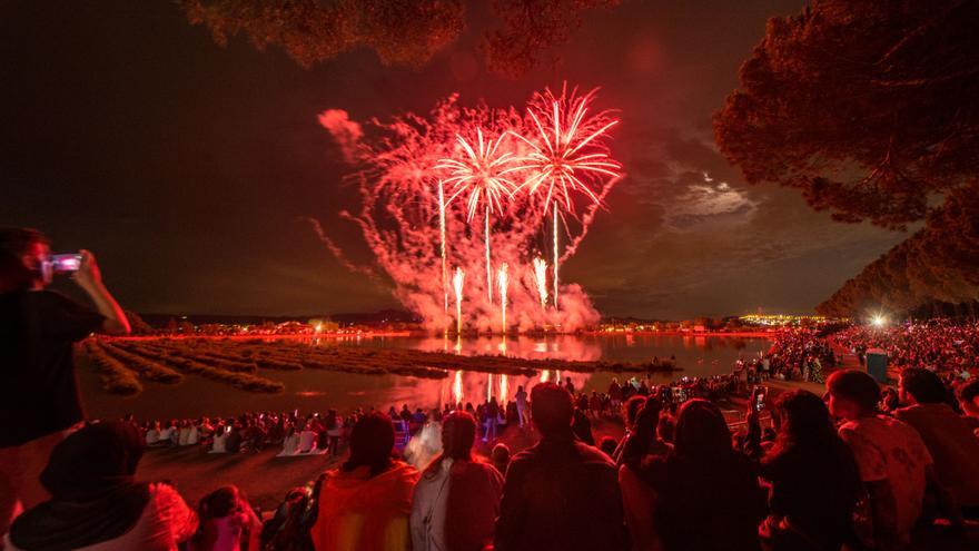 Troba&#039;t a les imatges del castell de focs de Manresa