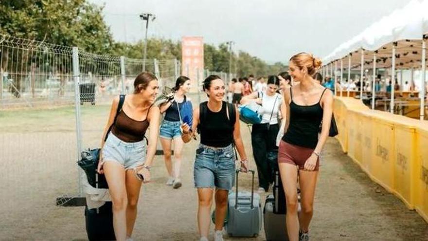 Así es el River Town Resort, el camping que acoge a 8000 personas del Medusa Festival