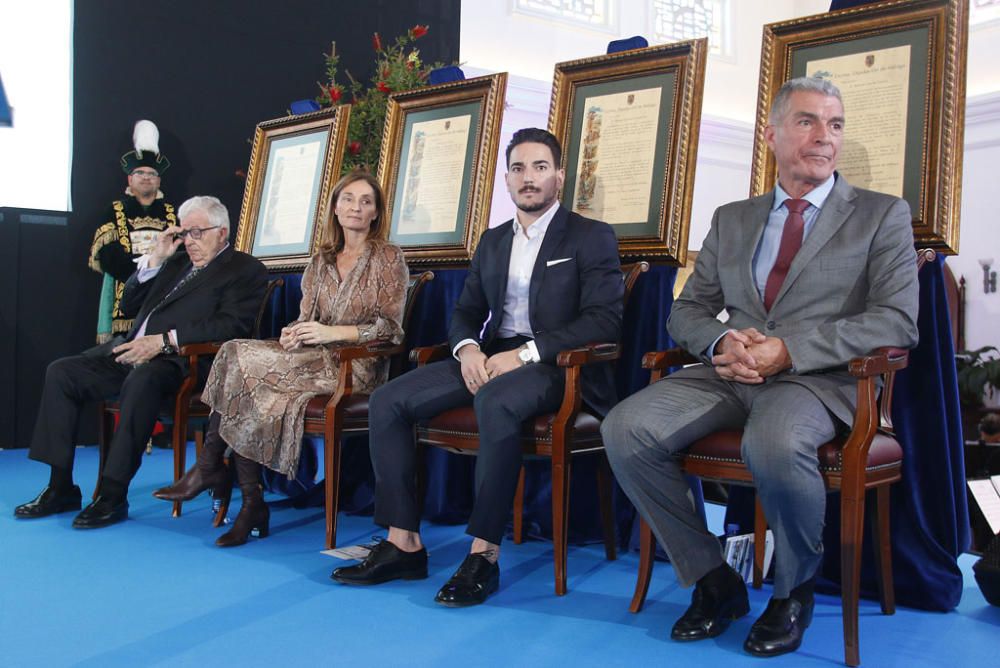 La Diputación ha entregado este viernes las Medallas de Oro del Día de Málaga en la iglesia Nuestra Señora del Rosario de La Cala del Moral