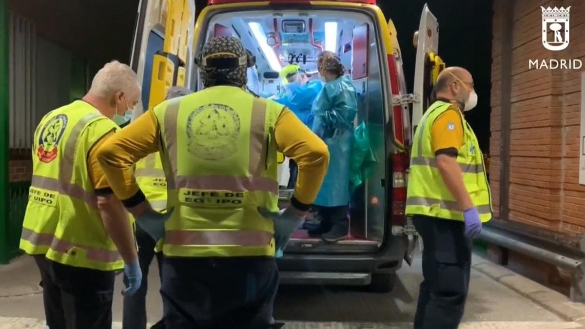 Un herido grave tras recibir cinco puñaladas junto al metro de San Cristóbal, en Madrid.